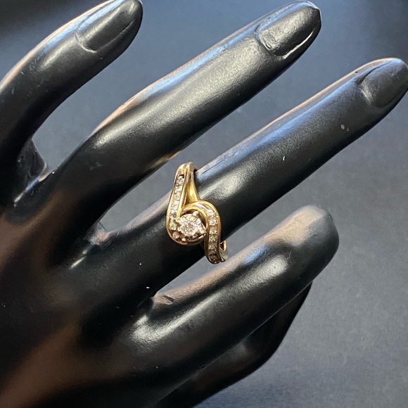 10k yellow gold diamond weight of 3/8 carat size 6.5 - Picture 14 of 14